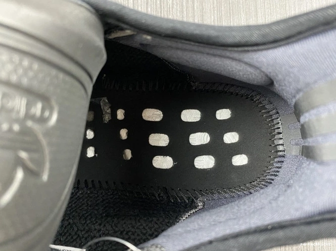 V2 350 HQ4540 Onyx Boost Yeezy Adidas 0808